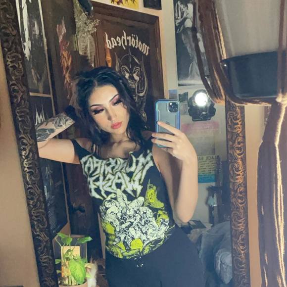 chloeserna72